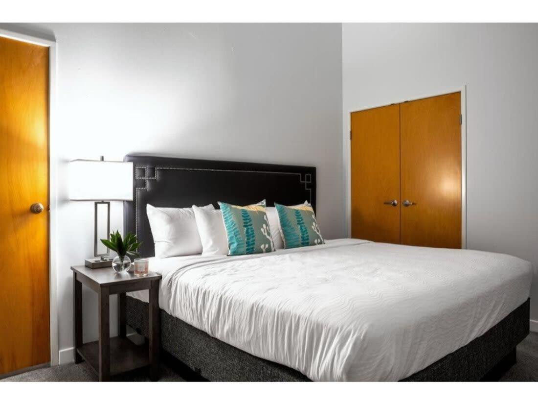 Beautiful 2Br 2Ba In The Block By Cozysuites Indianápolis Exterior foto